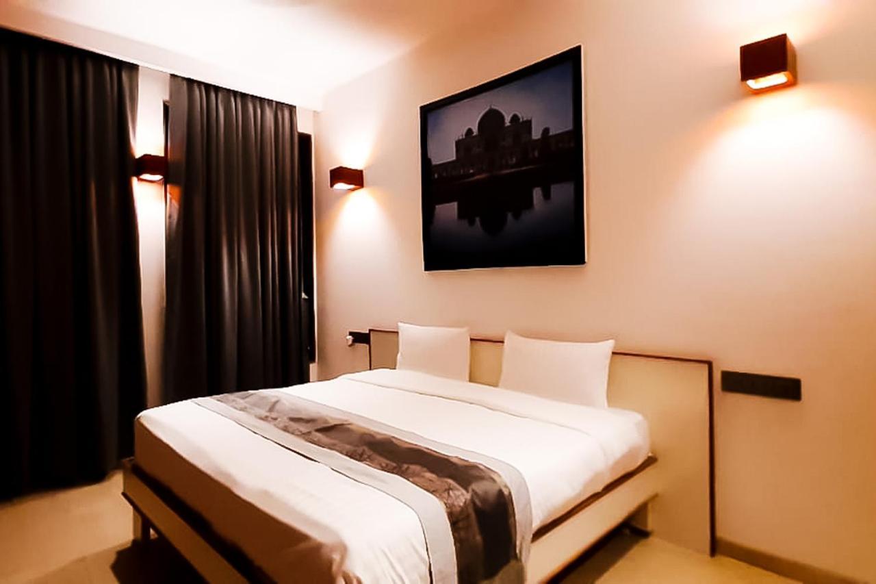 Hotel Mayur Express Sangamner Zewnętrze zdjęcie
