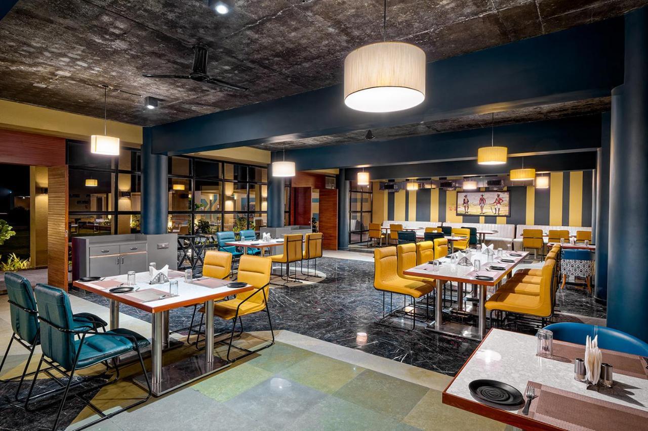Hotel Mayur Express Sangamner Zewnętrze zdjęcie